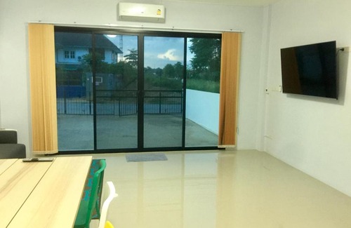 Khanong Phra House | iHouse Khaoyai