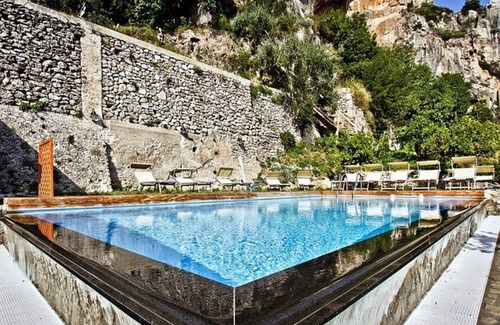 Amalfi Villa | "Il Amalfi" in Amalfi 8 To 12 Beds 16-24 Guests Pool-LUXURY VILLAS ZILIC RENTALS