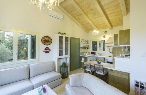 Ipsos Villa | Il Giardino Segreto Di Prospero (Puck,Oberon,Titania,Ariel)