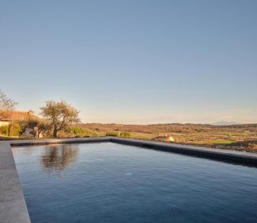 Monteriggioni Villa | Il giardino sotto le stelle