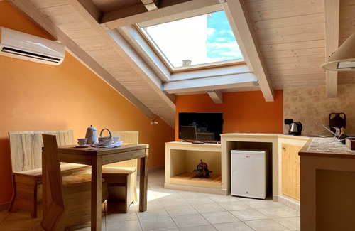 Castelletto di Momo Apartment | "Il Guscio" - Independent apartment