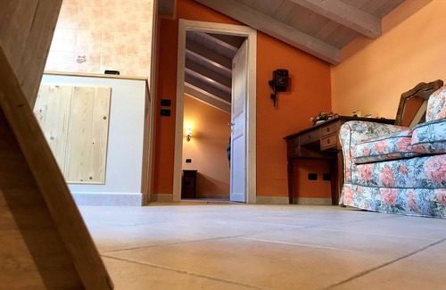 Castelletto di Momo Apartment | "Il Guscio" - Independent apartment