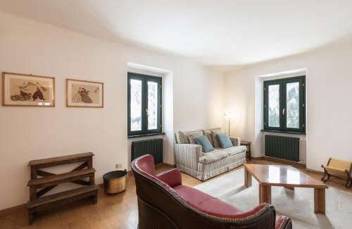 Civenna Ski Chalet | Il Larice by Wonderful Italy