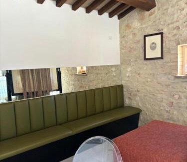 Ponte Valleceppi House | Il Leccino - Casale Piccolo