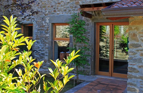 Fivizzano Villa | Il Nocciolo, with private pool, AC, Wi-Fi and walking distance to Fivizzano
