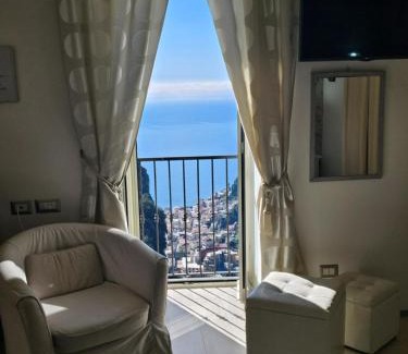 Pontone House | Il Paradiso sul Mare Apartment