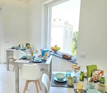 Tiberio Bed & Breakfast | Il Portico B&B Capri