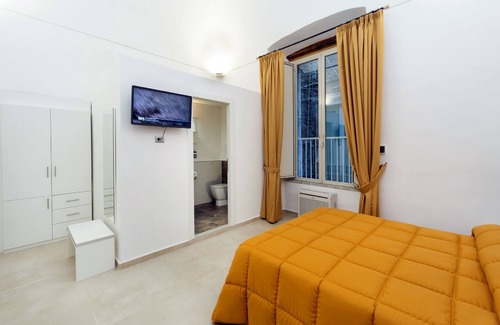 Naples City Centre Hotel | Il Tesoro Smart Suite & Spa