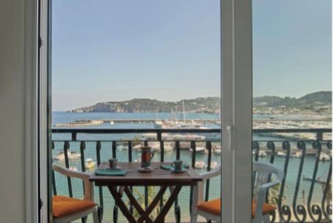 Forio Apartment | Il Torrione sul mare M2