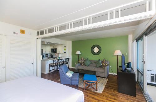 Waikiki Apartment | Ilikai Tower 1205 City View 1BR