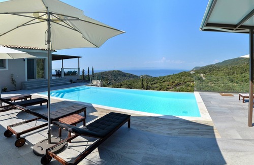 Agios Nikitas Villa | IMAGINE ALL YOUR DREAMS IN ONE PLACE