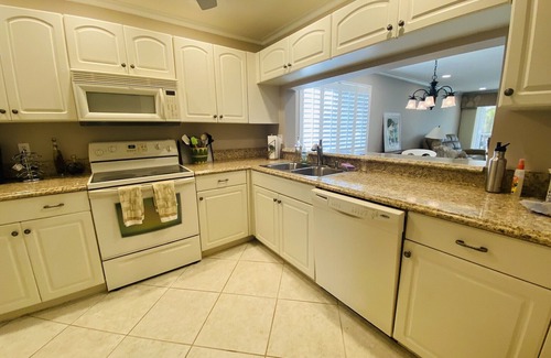 Imperial Golf Estates Condo | Immaculate, 2 bedroom, 2 bath end unit, next to the pool
