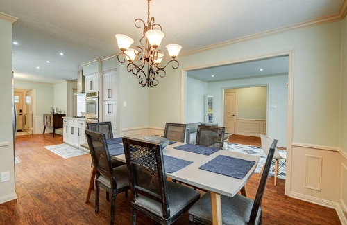 Houston House | Immaculate 4 bedroom 20 minutes to Downtown/Woodlands/Airport/Exxon w/huge yard