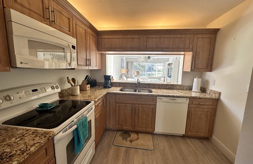 Imperial Golf Estates Condo | Immaculate North Naples Condo