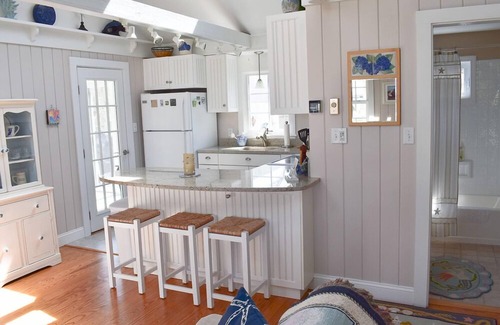West Dennis House | Immaculate two bedroom home only 1 mile to West Dennis Beach!