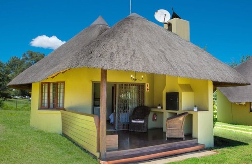 Krugersdorp Ski Chalet | Impangele Lodge Chalet 06 - Studio
