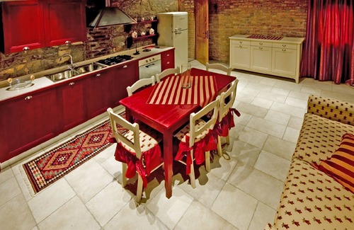Ospedaletto di Pescantina Apartment | In a Nineteenth- century house original stone apartments B&B in the Euganean Hil