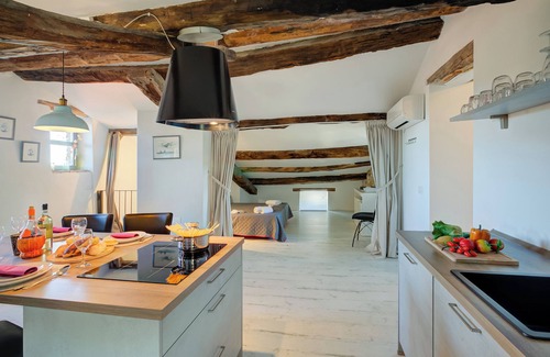 Clavesana Apartment | In Bocca Al Lupo Flat 3, Clavesana, Italy