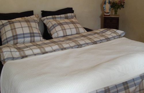 Castel Vittorio House | In "Casa Dei Fiori" fully enjoy the peace, privacy, space and nature.