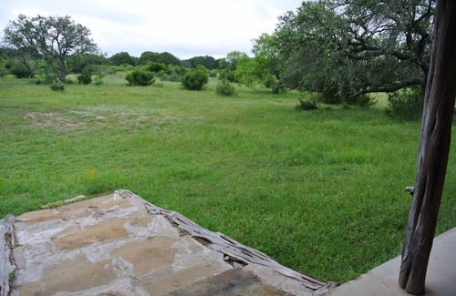 Lometa Cabin | In Eclipse Path of Totality - Available 4/8-4/9 - Charming Adobe Cabin on Ranch
