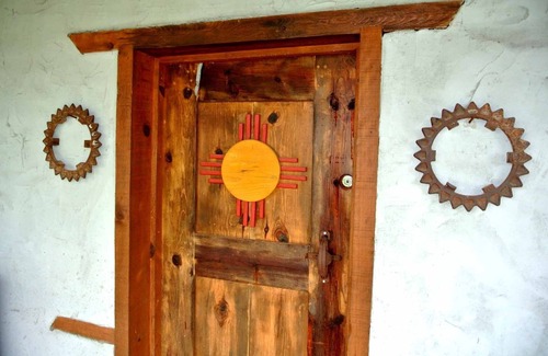 Lometa Cabin | In Eclipse Path of Totality - Available 4/8-4/9 - Charming Adobe Cabin on Ranch