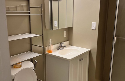 East Longmeadow House | In-law space for short term rental