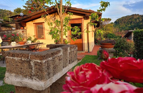 Montemagno House | In the green hillsides of Versilia for a relaxing stay.