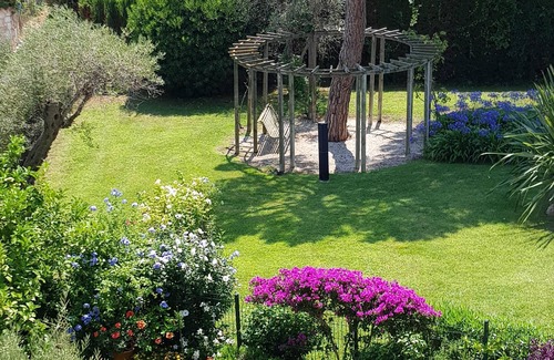 Cap-d'Antibes Apartment | IN THE HEART OF CAP D'ANTIBES Near the Garoupe beaches