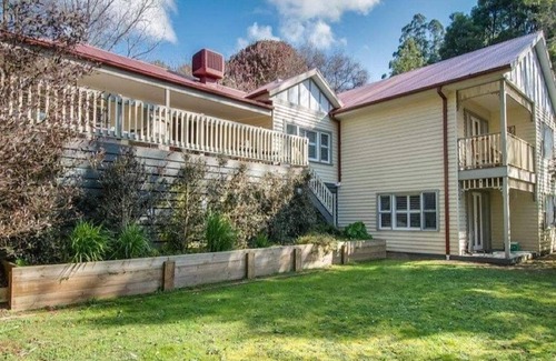 Mount Dandenong House | In the heart of Mt Dandenong