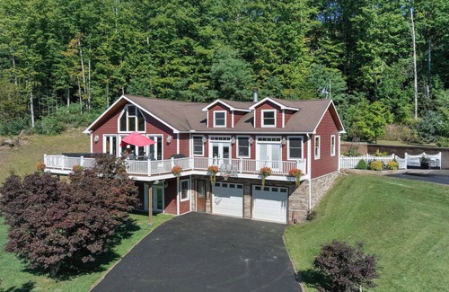 Windham House | In the Heart of Windham - Best Location