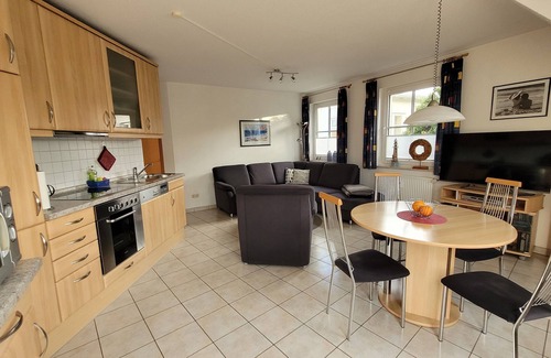Zingst Apartment | In the heart of Zingst High-quality furnishing w/sophisticated comforts