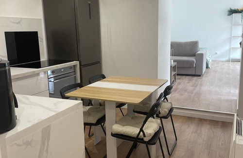 Juziers Apartment | In the heights of Juziers! Ideal studio for rest and escape!