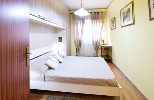 Cordoba House | In the historic hill country of Samnium, at the foot of the Campanian Apennines, this spacious vacat