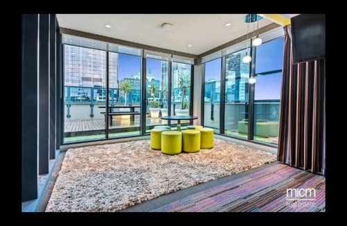 North Melbourne Apartment | In the middle of the city Melbourne