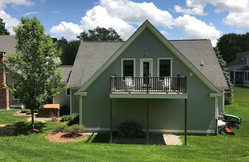 Williamstown Apartment | In town 2 bedroom, one bath carriage barn. Sleeps 5.