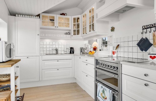 Hirtshals House | In unique location with panoramic view over the sea welcomes you this beautiful accommodation.