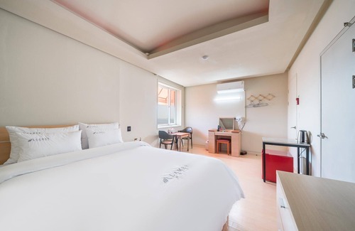 Suwon Hotel | Incheon La Mer