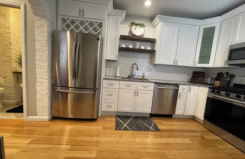 Over-the-Rhine Condo | Incline condo OTR/Downtown Cincinnati, Free Parking spot!