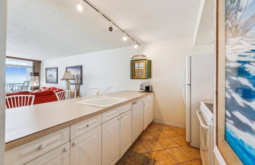 North Ocean City Condo | Includes Xplorie Activities and Linens. PYRAMID - 2BR oceanfront condo w/outdoor pool.