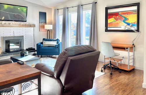 Prince George House | Inclusively Home - An Artful Touch!