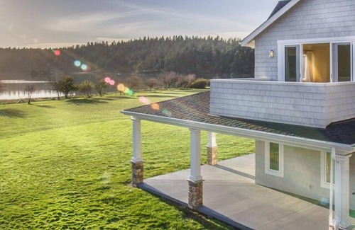 Roche Harbor House | Incredible and Elegant Waterfront Estate-Truly One of a Kind! - (Seascapes)