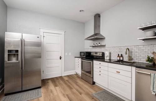 Newberg House | Incredible Central Newberg Location, Dog Friendly, Fully Fenced Yard, Entirely Updated, Next to Park