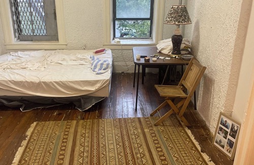 Financial District Apartment | Incredible deal - clean, spacious bright 1 bedroom in Spanish Harlem