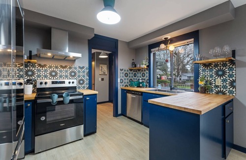 Gresham House | Incredible Golfside Single Level Ranch, Open Layout w/Vintage Charm, Huge Patio, Close 2 Everything