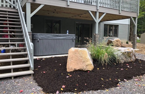 Treasure Lake House | Incredible Lakefront Property with Year Round Hot Tub; Bring the Whole Family