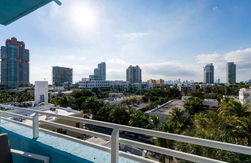 South of Fifth Condo | Incredible Ocean Views! Luxury 2BD in Heart of South Beach & Steps to the Sand!