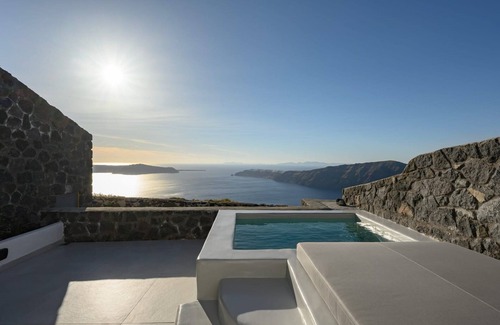 Imerovigli Villa | Incredible Santorini Suite | Elysia Suite | Breathtaking Sea Views | Private.