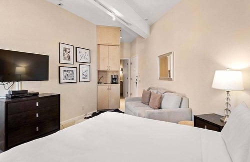 Aspen Hotel | Independence Square 304 | Stylish Hotel Room with Downtown Views & Great Location
