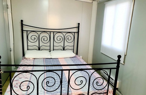 Chilliwack Proper Village West Cottage | Independent Cozy Guest Unit on a Lush Green Property Near to all Amenities