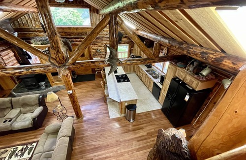 Indian Cabin | Indian AK 25 min to Anchorage & 25 min to Girdwood and 35 min to the airport